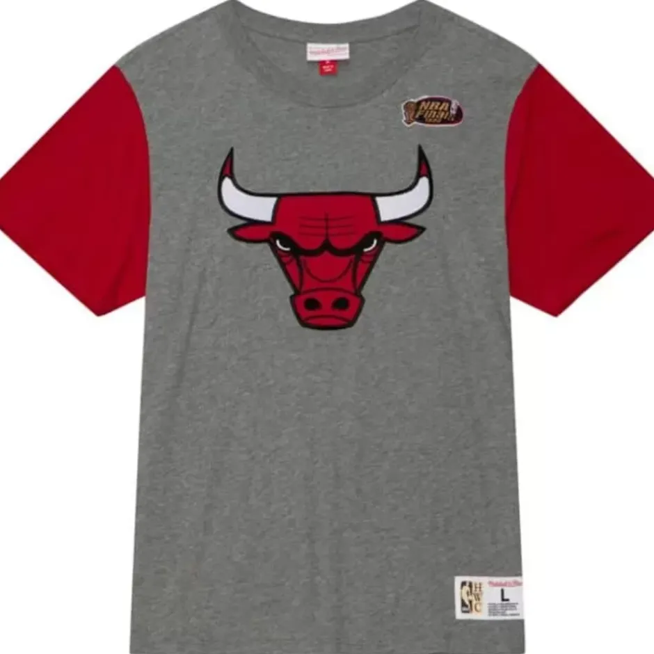 Men Mitchell & Ness T-Shirts & Tops-Color Blocked S/S Tee Chicago Bulls