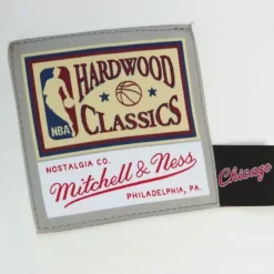 Men Mitchell & Ness T-Shirts & Tops-Cream Ss Tee Chicago Bulls