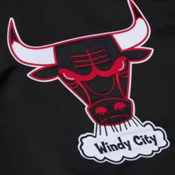 Men Mitchell & Ness Jackets & Outerwear-Double Clutch Lightweight Satin Jacket Chicago Bulls