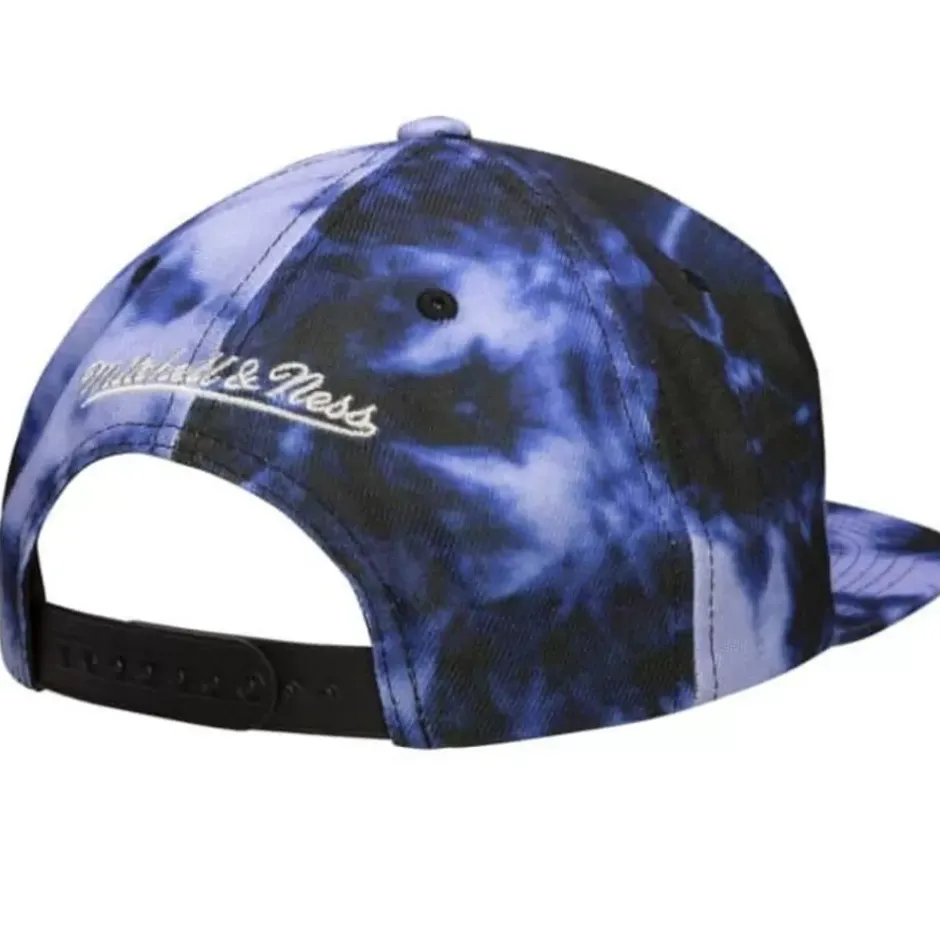 Mitchell & Ness Snapback-In A Galaxy Snapback Philadelphia 76Ers