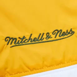 Men Mitchell & Ness Jackets & Outerwear-In The Clutch Puffer Jacket Vintage Logo Green Bay Packers