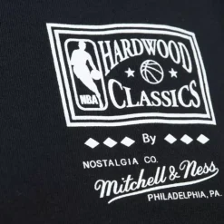 Men Mitchell & Ness T-Shirts & Tops-Rock On Tour Ss Tee Hwc Chicago Bulls