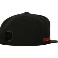 Mitchell & Ness Fitted-Side Patch Fitted Chicago Blackhawks