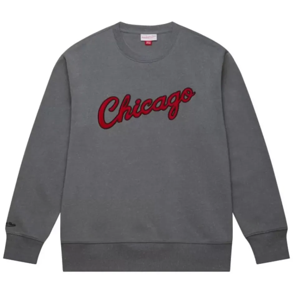 Men Mitchell & Ness Hoodies & Sweatshirts-Snow Washed Fleece Crew Chicago Bulls