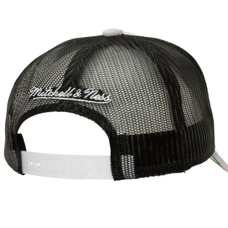 Mitchell & Ness Snapback-Spring Time Cord Trucker Chicago Bulls