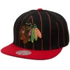 Mitchell & Ness Snapback-Team Pin Snapback Chicago Blackhawks