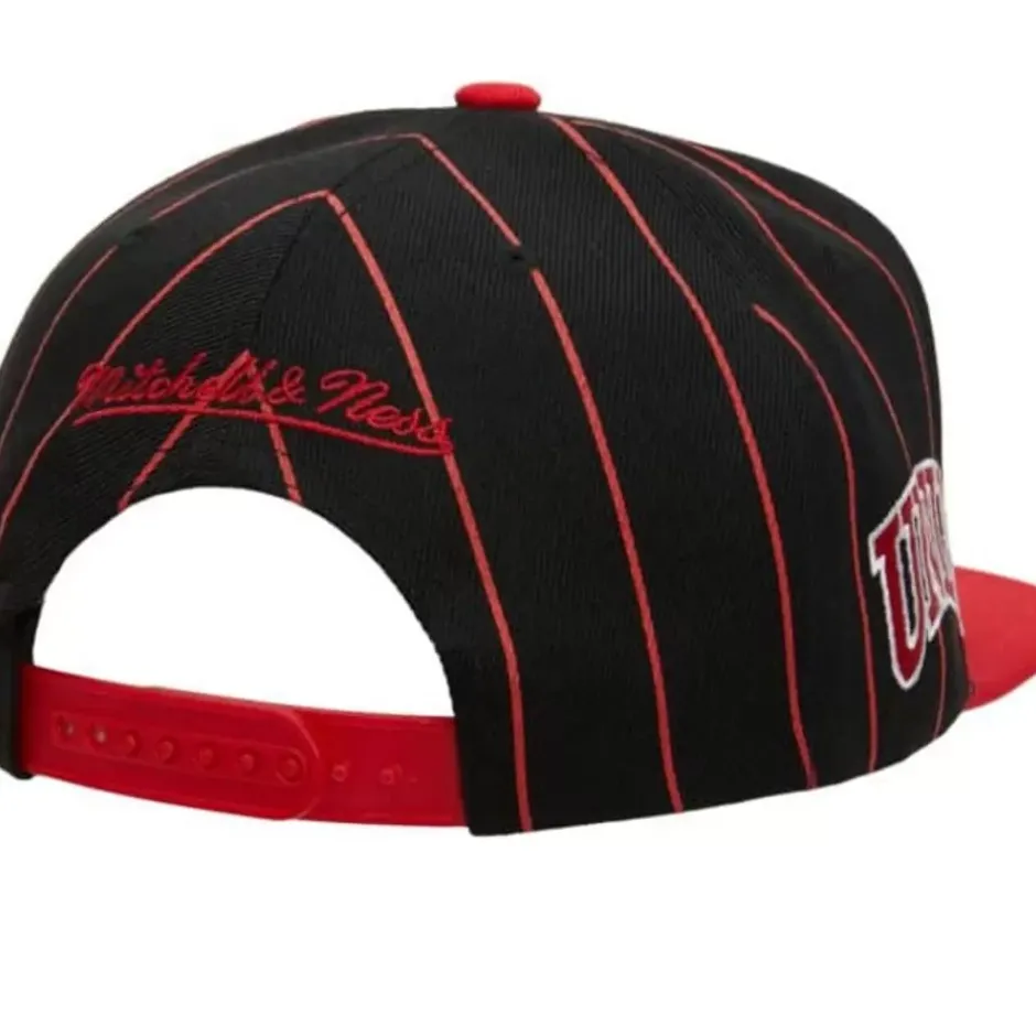 Mitchell & Ness Snapback-Team Pin Snapback Unlv