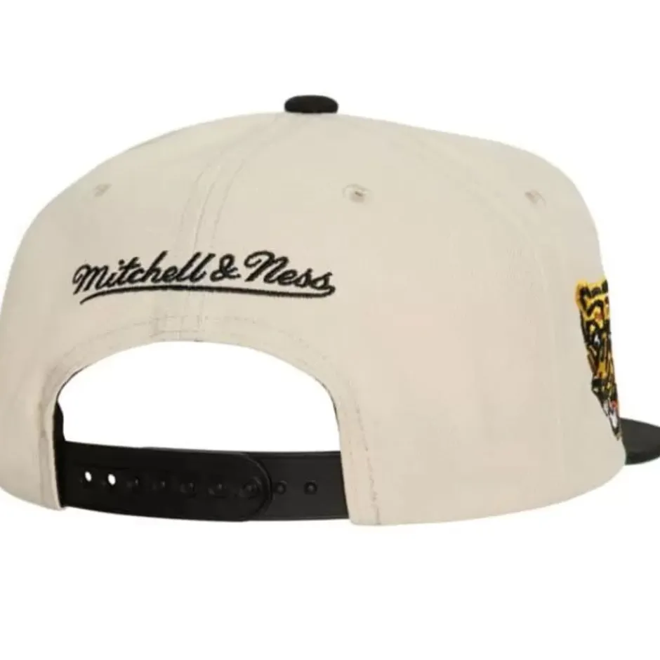 Mitchell & Ness Snapback-Vintage Cream Snapback Boston Bruins