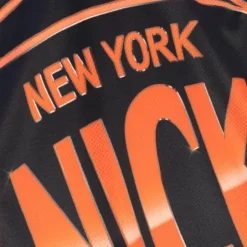 Woman Mitchell & Ness T-Shirts & Tops-Womens Big Face 4.0 Crop Tank New York Knicks